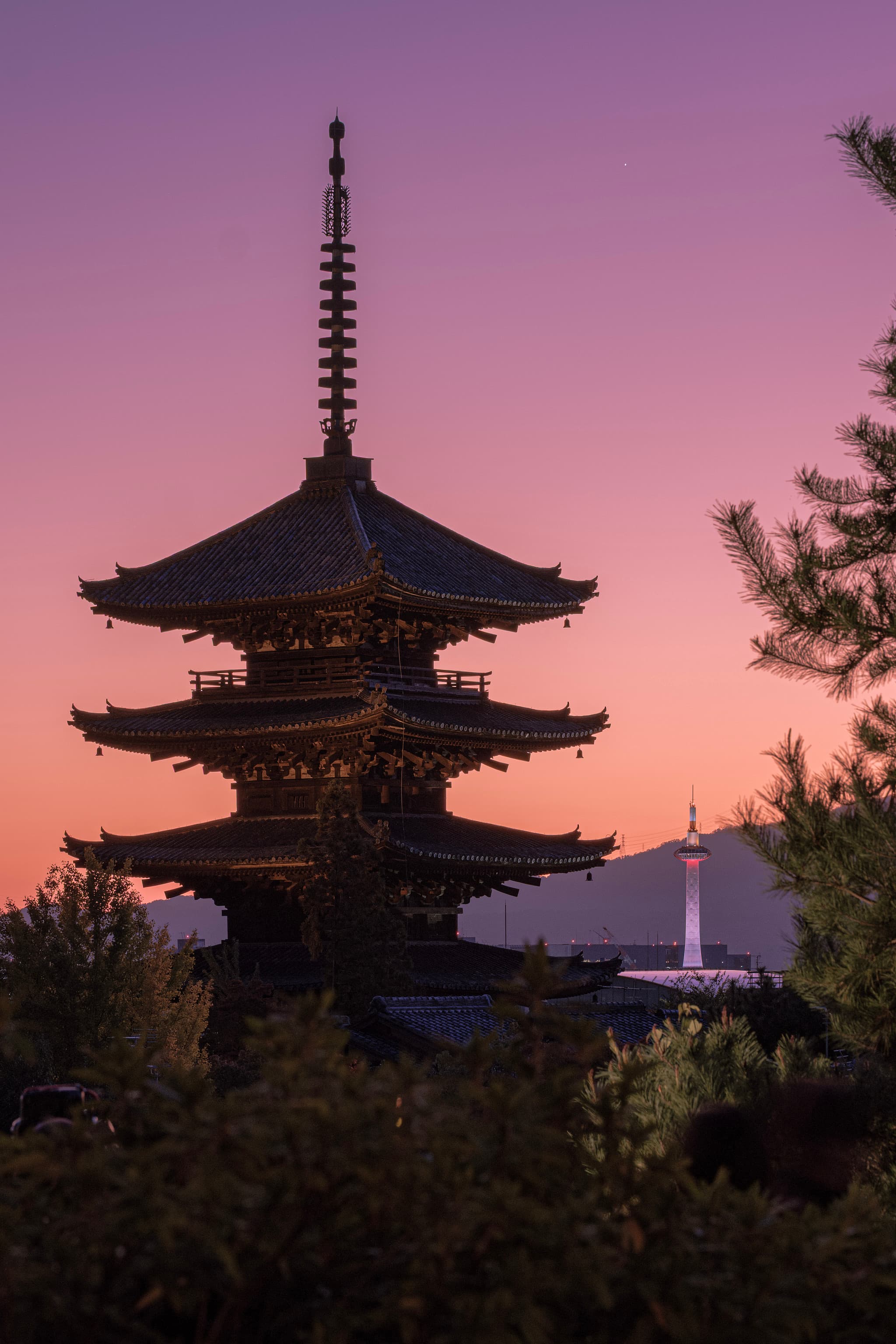 Gyon, Sunset. Kyoto, Japan.