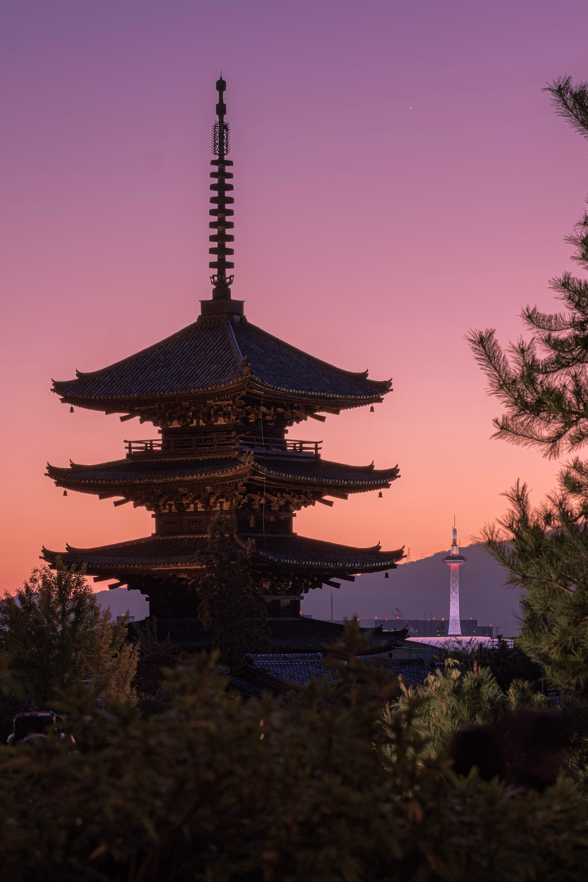 Gyon, Sunset. Kyoto, Japan.